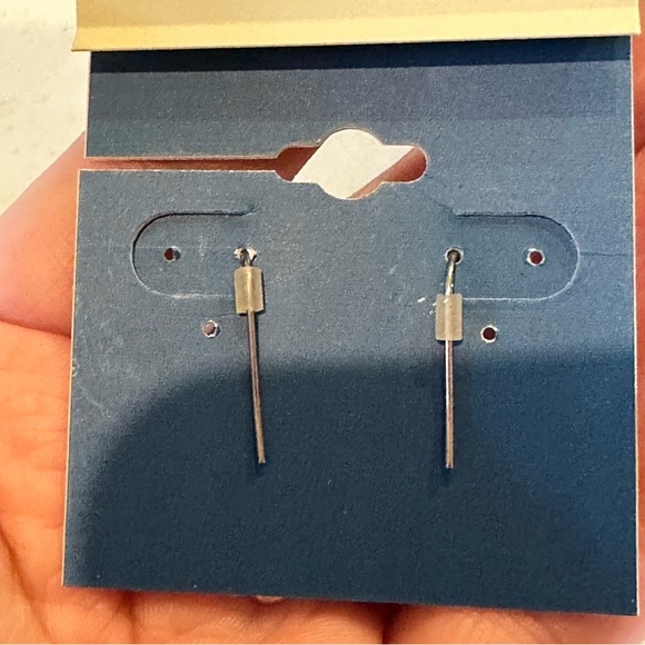 NWT Lucky Brand earrings silver tone dangle textured w/ faux turquoise cabochons - Picture 8 of 8